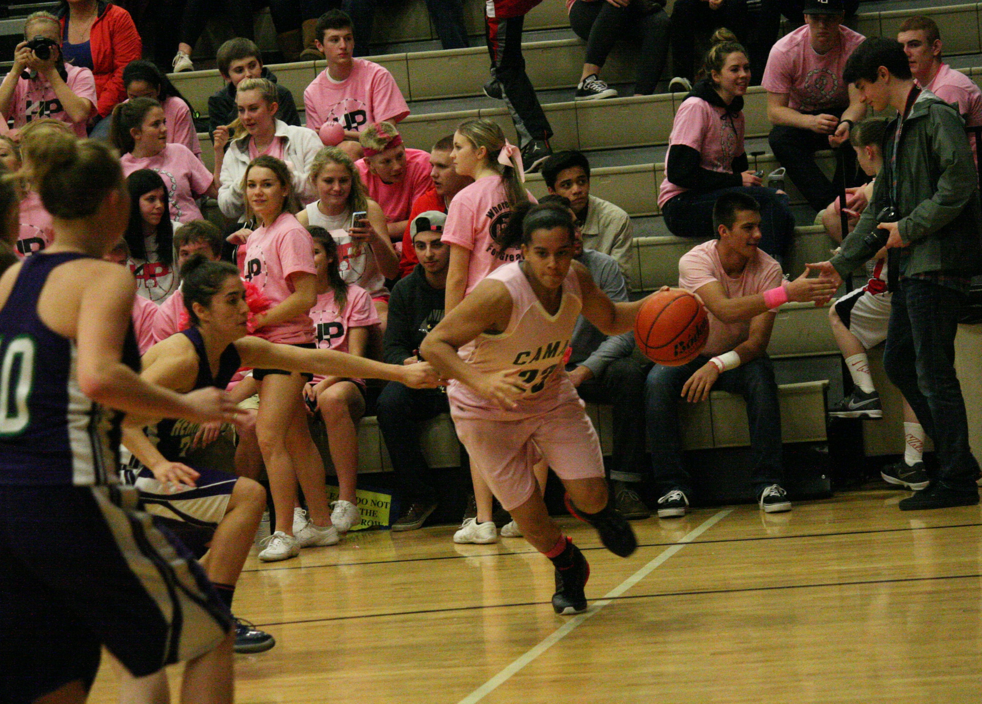 Rachel Gray goes to the hoop.