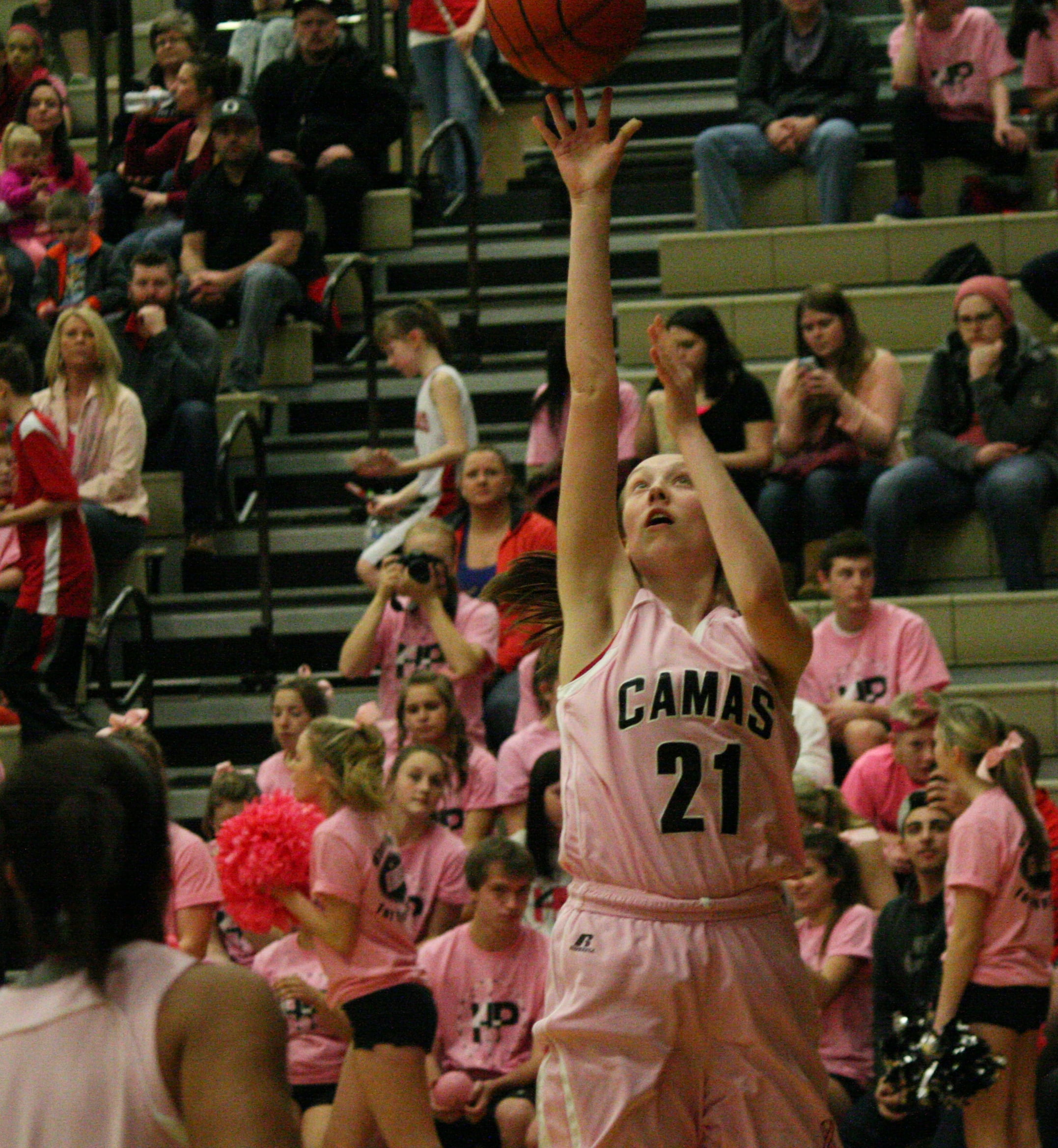 Emma Jones makes the shot.