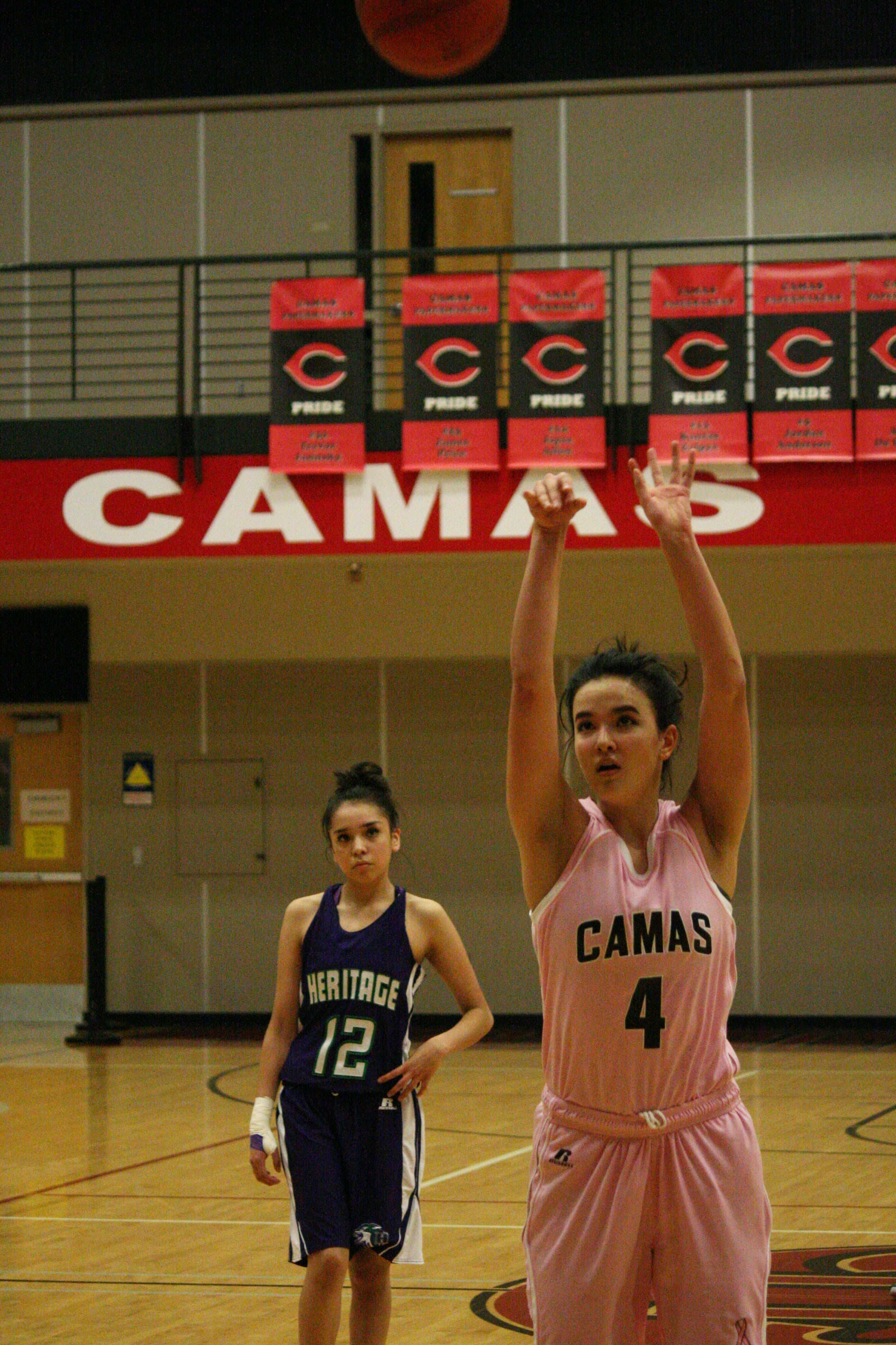 Brenna Khaw foul shot.