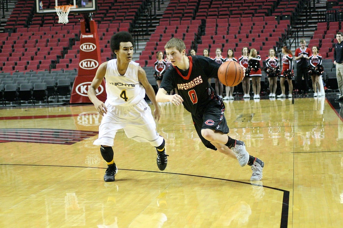 Jake Hansel drives down the lane.