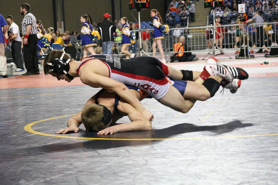 Marcus Hartman in a tug of war.