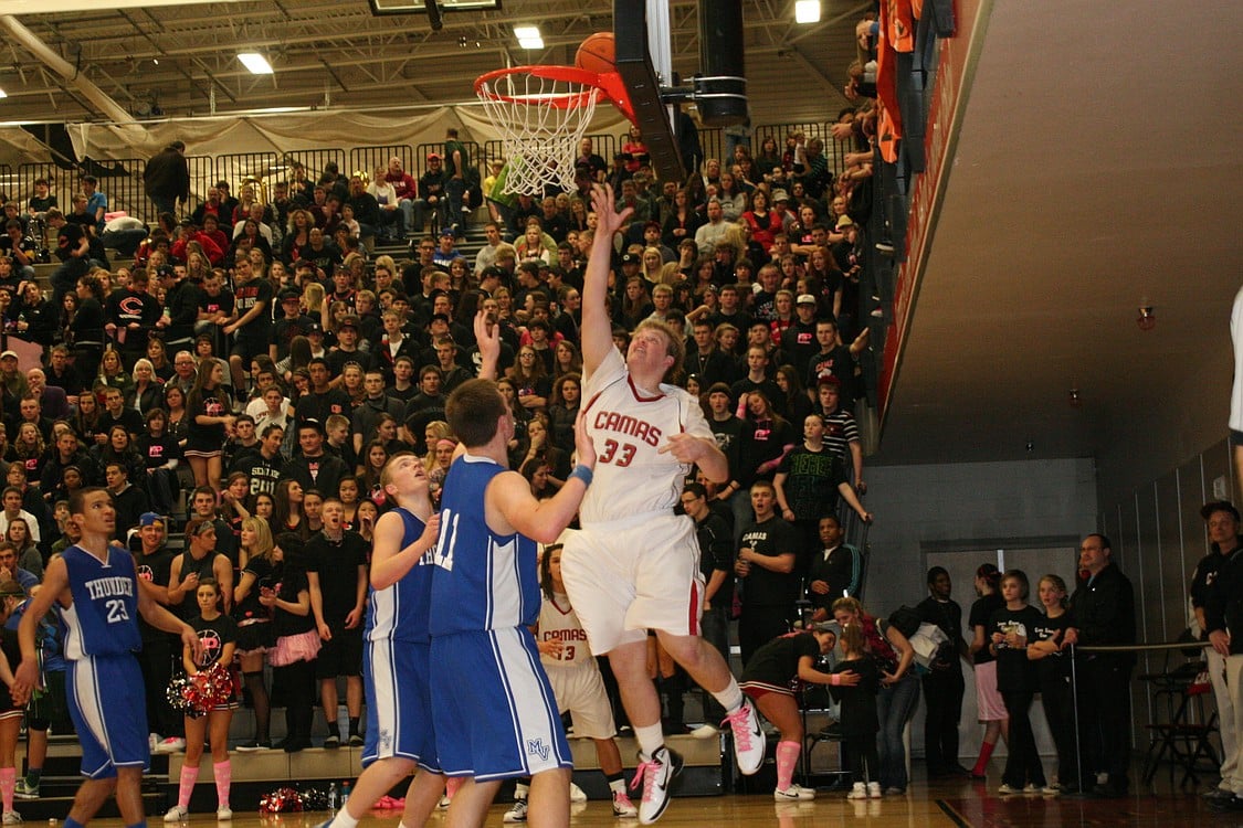 Kyle Friend brings the crowd to its feet.