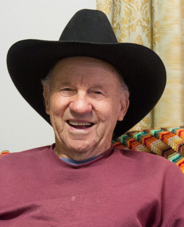 Lloyd Denwood DeShiell, of Washougal, died peacefully March 29, 2016.
