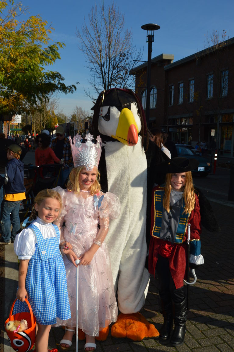Families gather at the Washougal Harvest Festival in 2016.