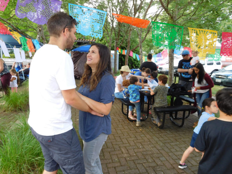 Daniel and Leticia Oberreuter enjoy live music at the S.W.