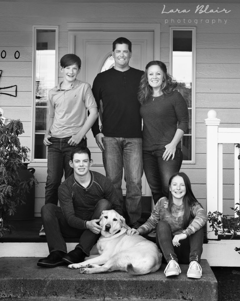 (Contributed photo courtesy of Lara Blair Photography)
Camas photographer Lara Blair is documenting the COVID-19 pandemic by taking portraits of Camas families who are sheltering in place to avoid catching or spreading the deadly virus.