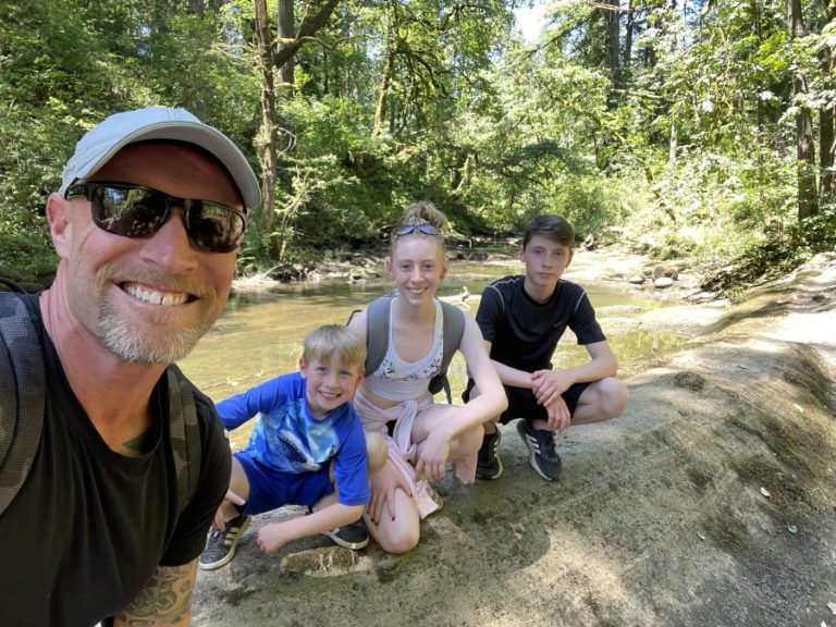 Contributed photo courtesy Jon Lee 
 Washougal resident Jon Lee launched a bodybuilding career partly to set a good example for his three children (from left, Carter, Cadence and Cody).