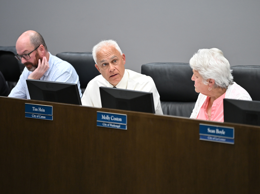 Tim Hein, center, who represents the city of Camas on the C-Tran board and on C-Tran&rsquo;s Board Composition Review Committee, speaks Aug. 12 during a special committee meeting at C-Tran headquarters in Vancouver. (Taylor Balkom/The Columbian files)