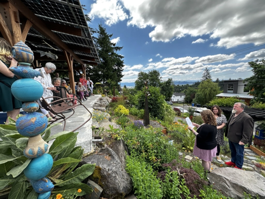 The Camas residence owned by Randal Friedman and Deborah Nagano hosts a wedding in an undated photo. (Randal Friedman)