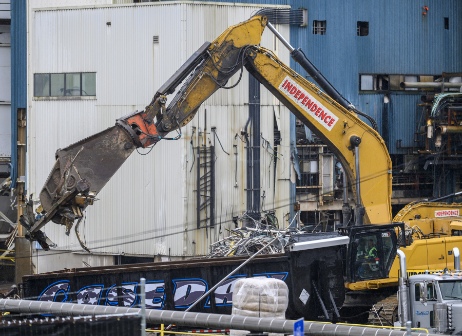 Georgia-Pacific demolishes boiler at downtown Camas mill