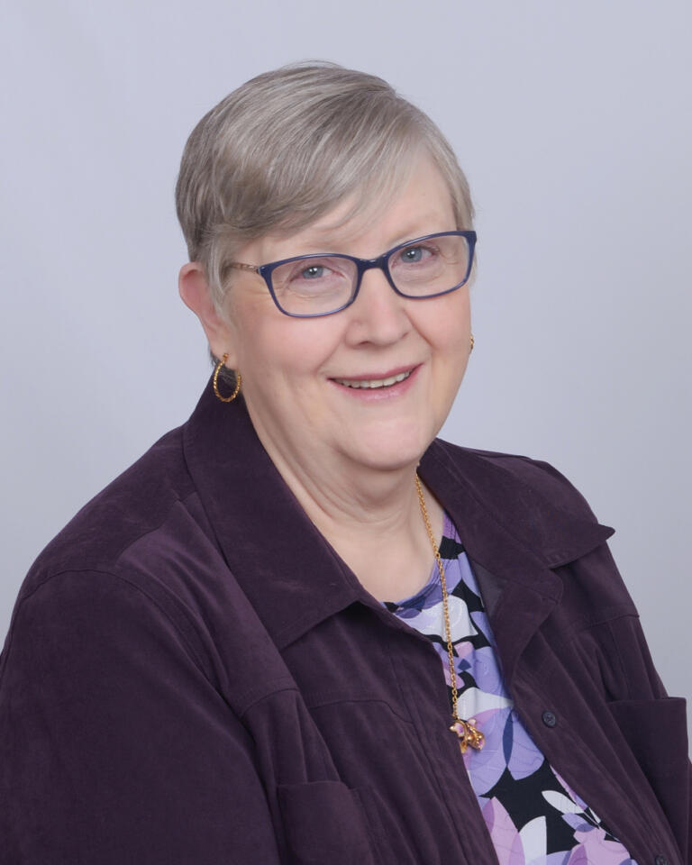 Author Deb Cushman writes fantasy adventure novels for children and teens.