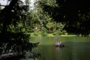 Boaters enjoy the sunshine June 30 at Lacamas Lake in Camas. (Taylor Balkom/The Columbian)