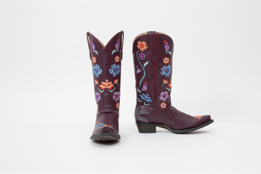 Desert Bloom, an e-commerce company based in Vancouver, makes boots from bio-leather.