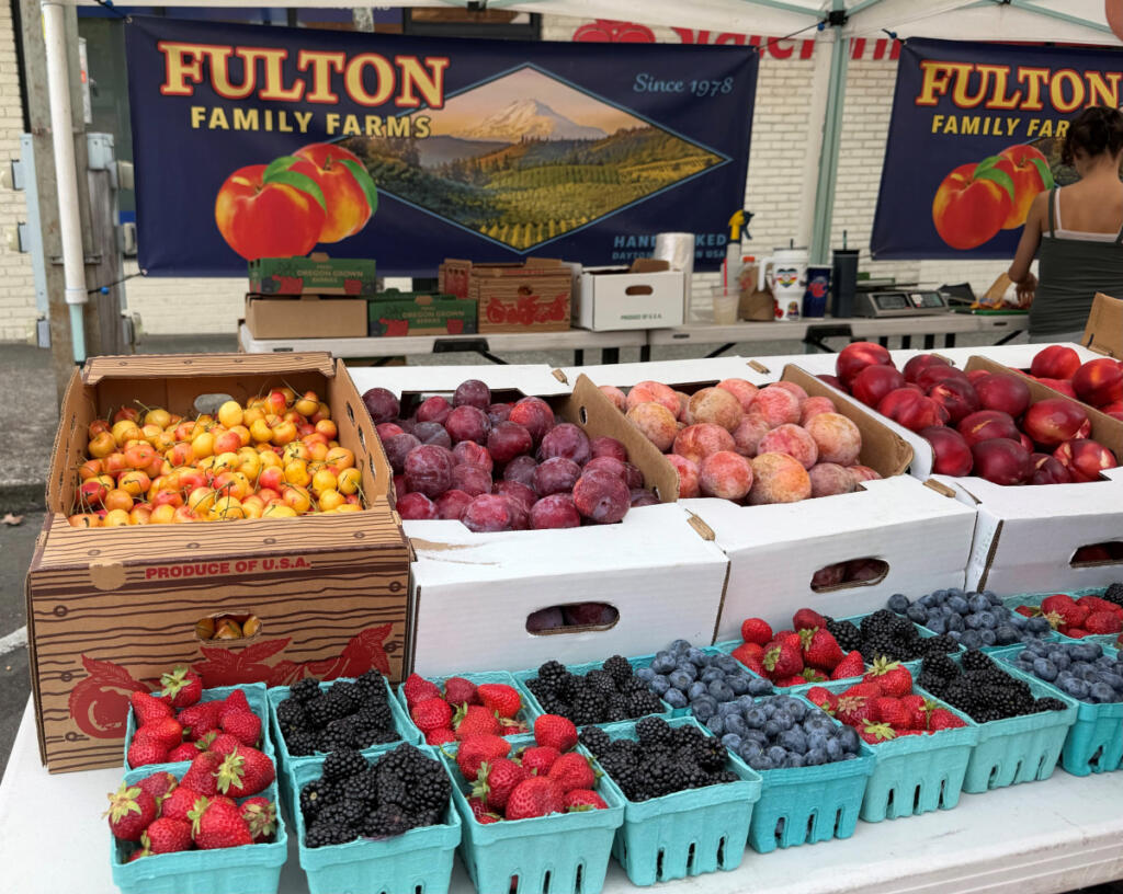 Plump peaches and bright berries are offered at Fulton Family Farms. (Rachel Pinsky)