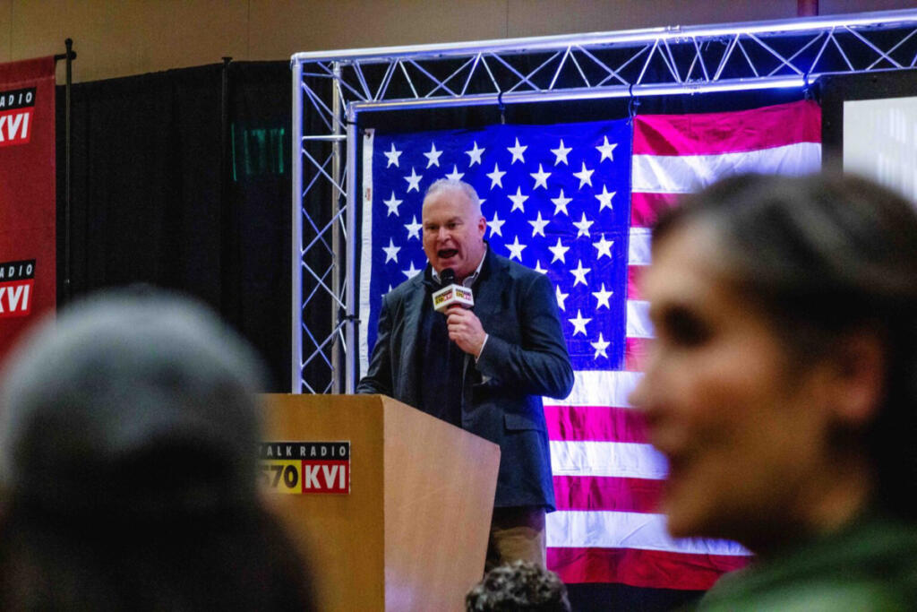 Washington State Republican Party Chairman Jim Walsh announces initial results of the presidential race at a GOP election night watch party in Bellevue, Wash. Nov. 5, 2024. (Photo by Washington State Standard)