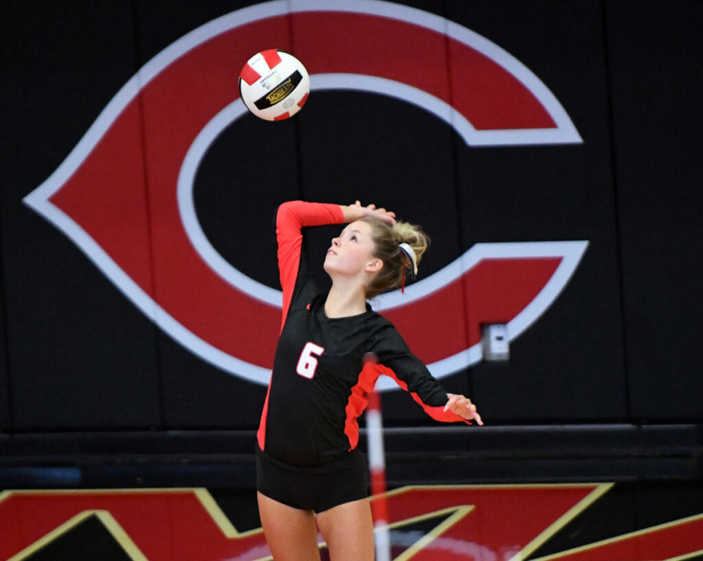 Camas senior captain Kali Beaulieu and her sister Noelle are the only seniors on the Papermakers&rsquo; team this season. (Tim Martinez/The Columbian)